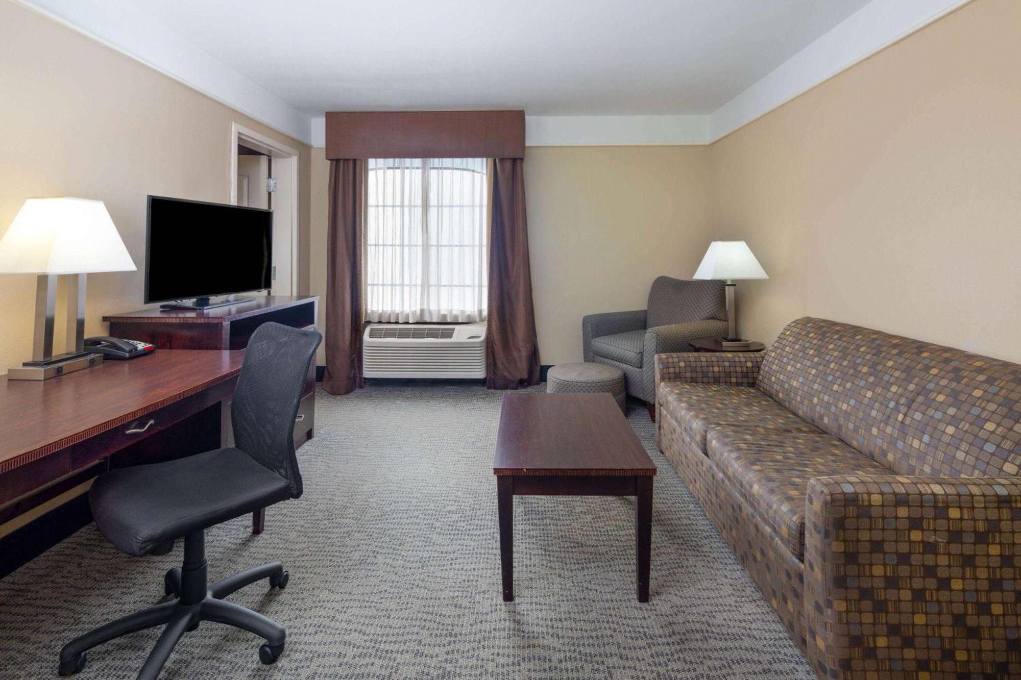 La Quinta By Wyndham Savannah Airport - Pooler Exterior foto